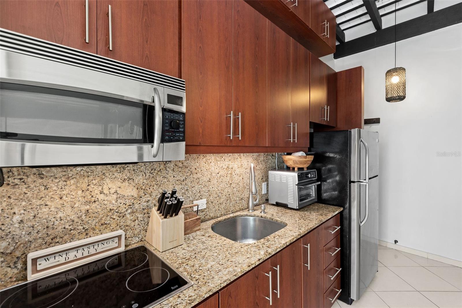 307 San Sebastian #2-b Property Photo 4