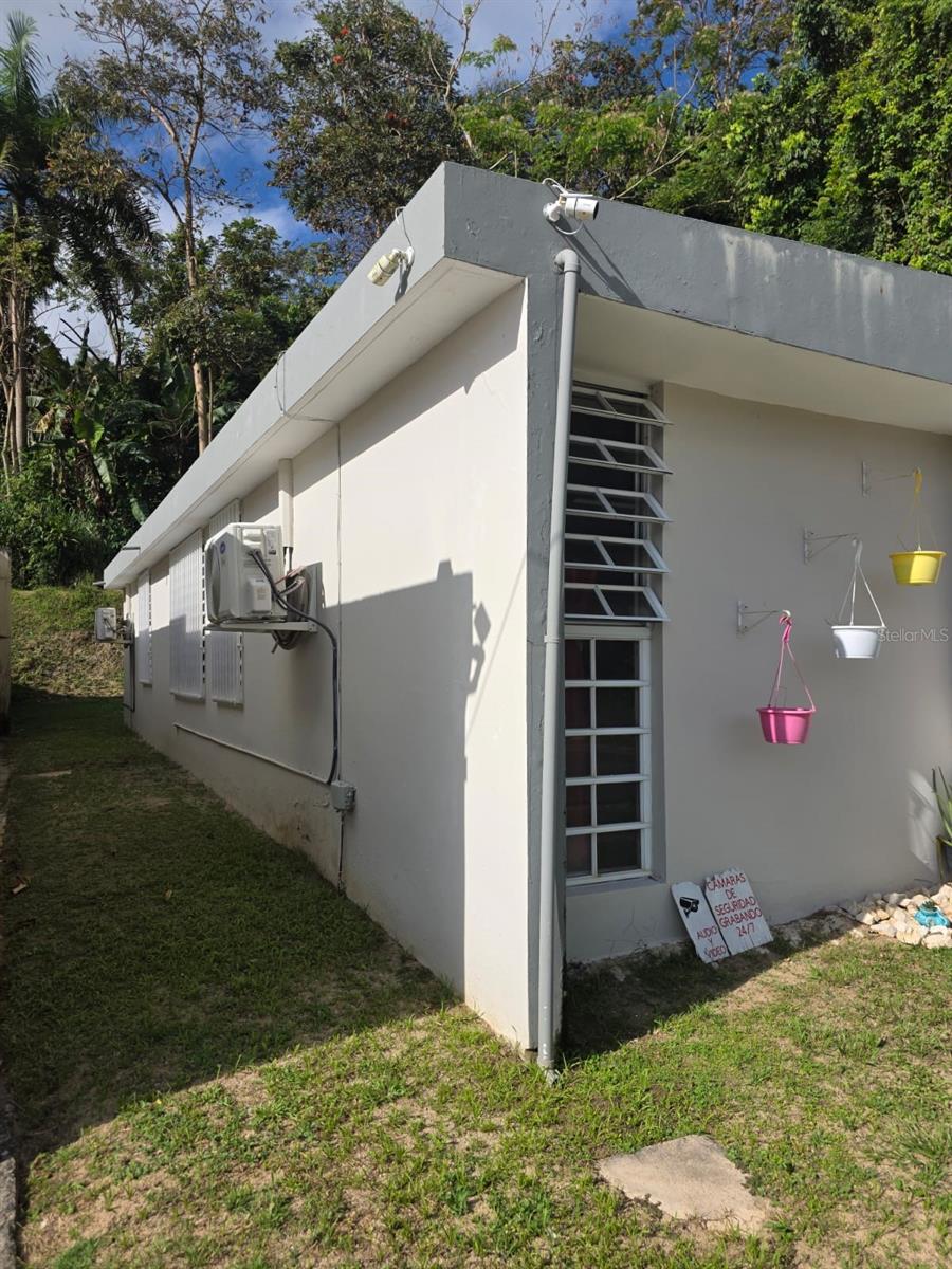 J-7 Juan Carrion Property Photo 12