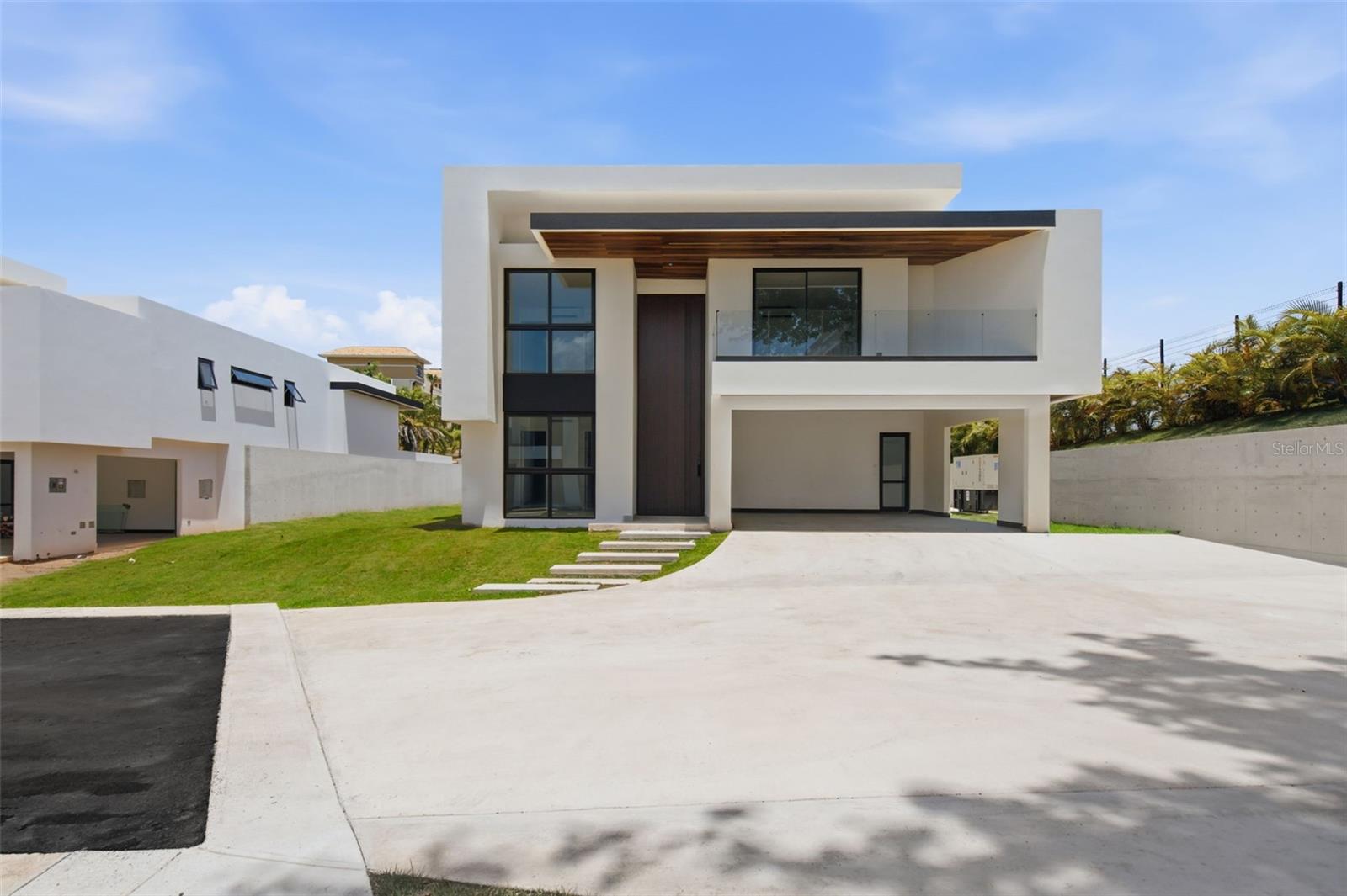 45 SERENO Property Photo 1