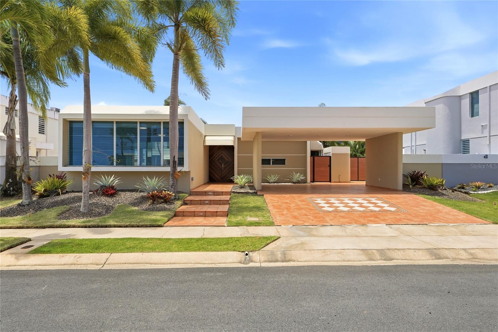 115 Paseo Real Property Photo 1
