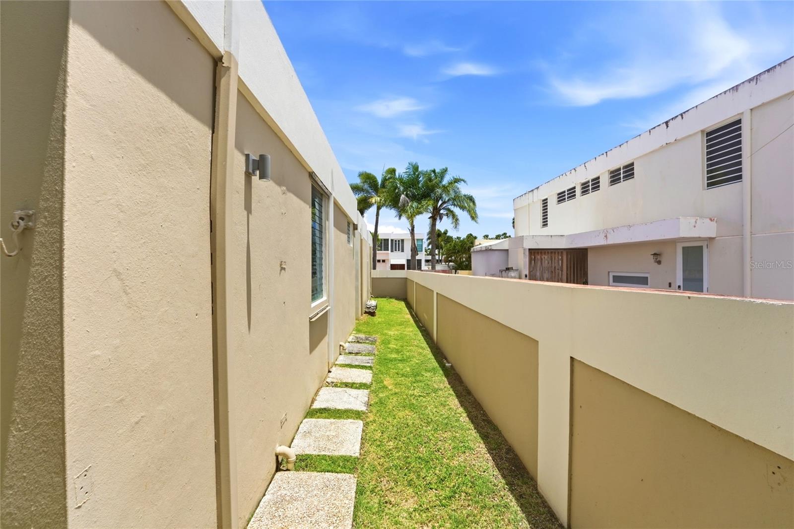 115 Paseo Real Property Photo 24