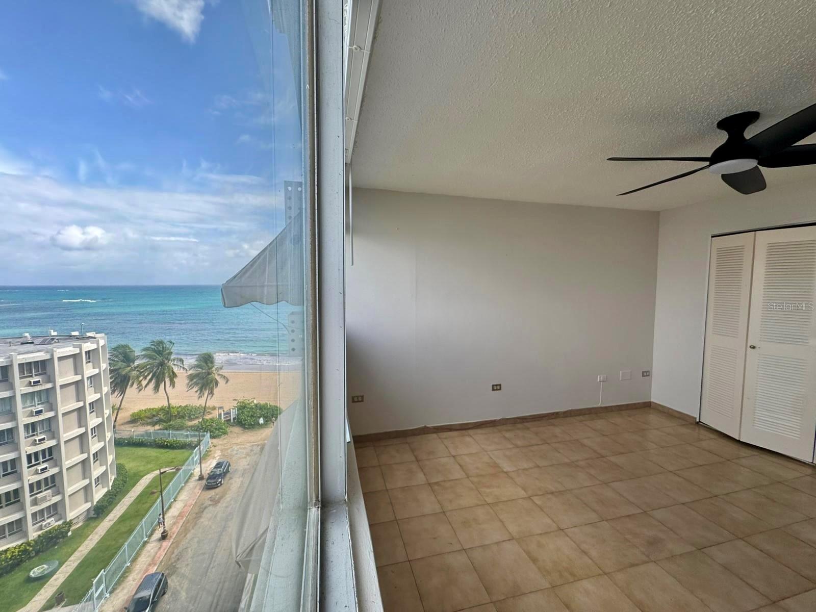 187 Horizonte #906 Property Photo 10