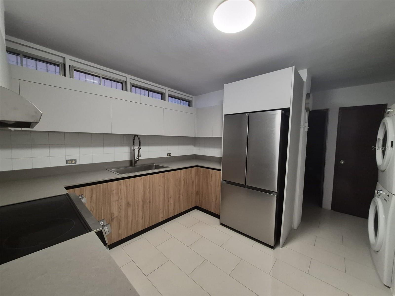 1309 Magdalena Property Photo 2