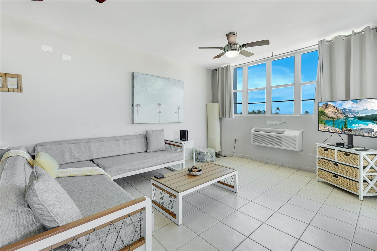 115 115 #401 Property Photo 3