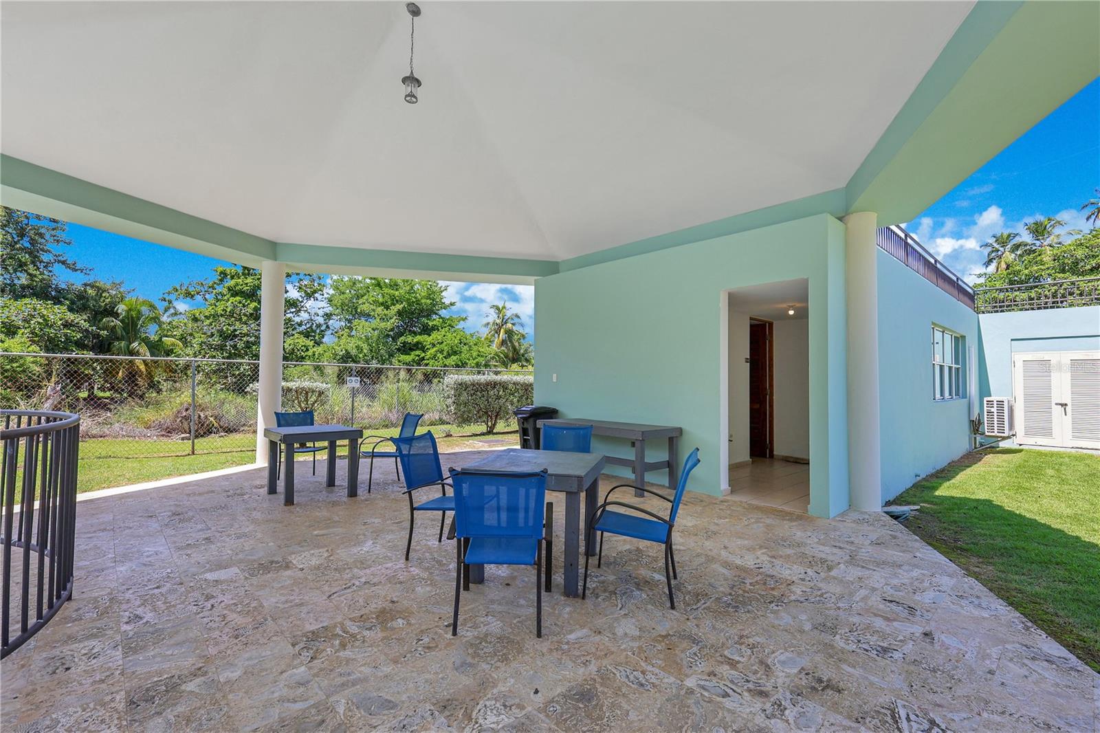 115 115 #401 Property Photo 20