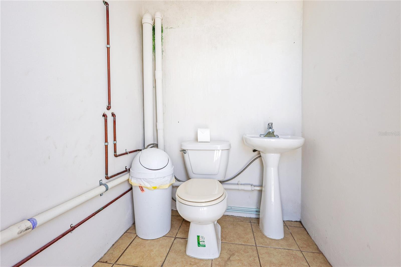 115 115 #401 Property Photo 22