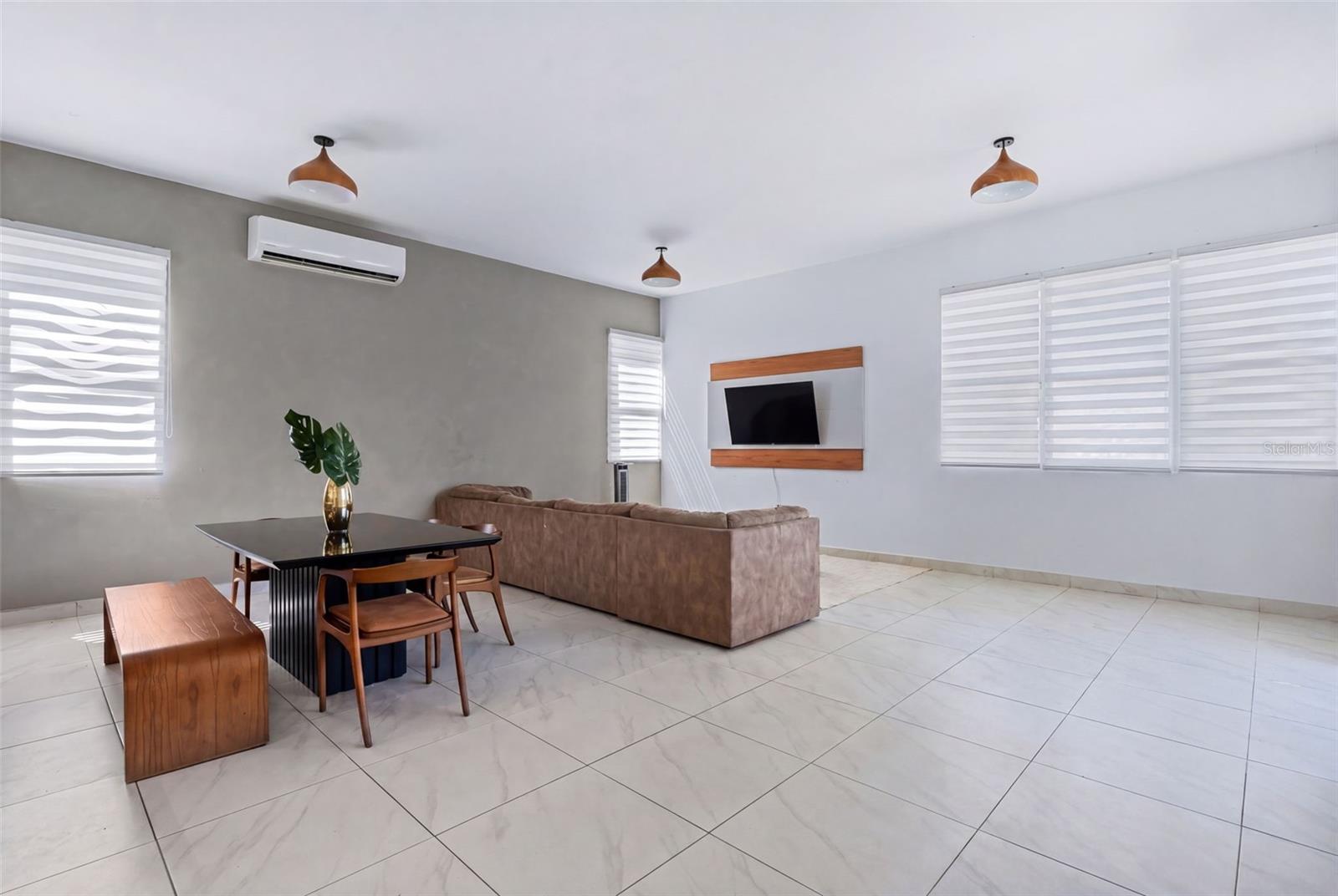 PR9121385 Property Photo 10