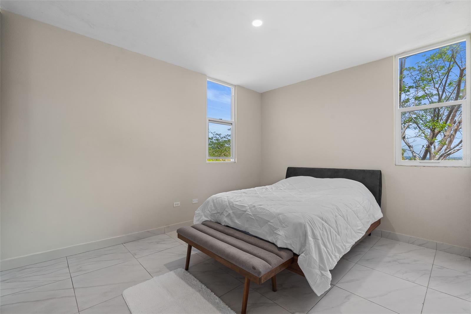 PR9121385 Property Photo 28