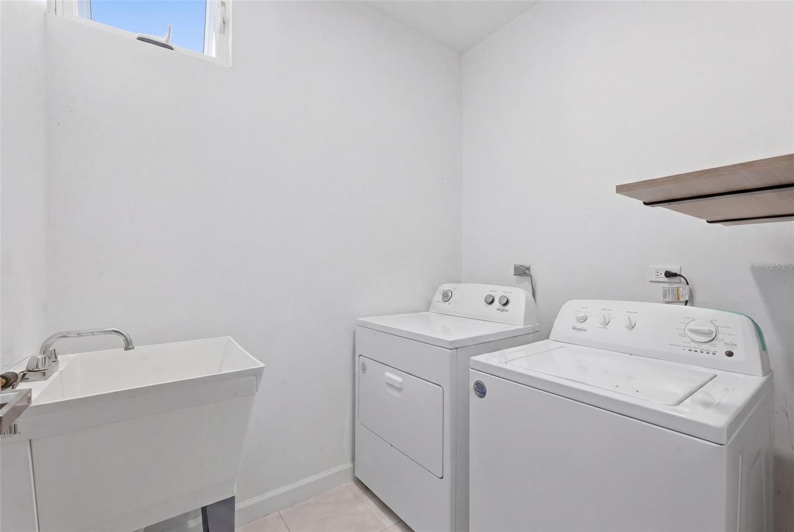 PR9121385 Property Photo 31
