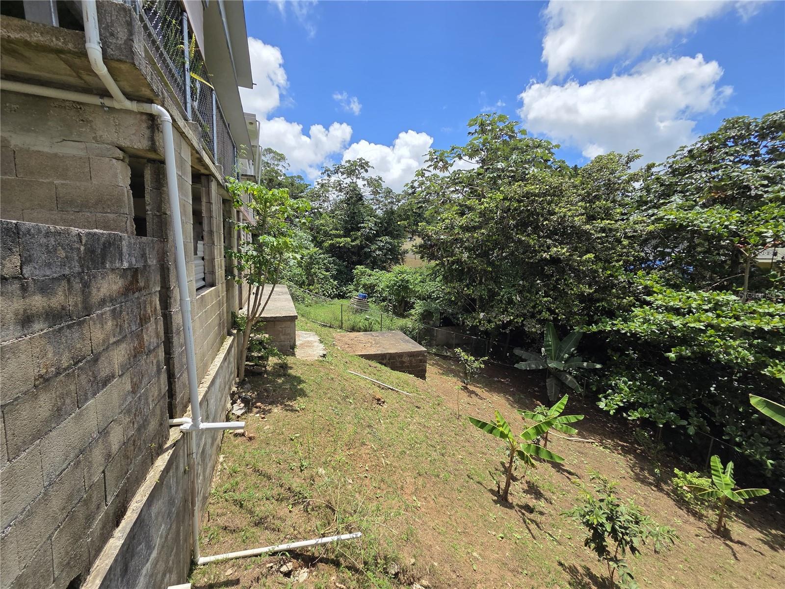 173 Km 15.8 Property Photo 6
