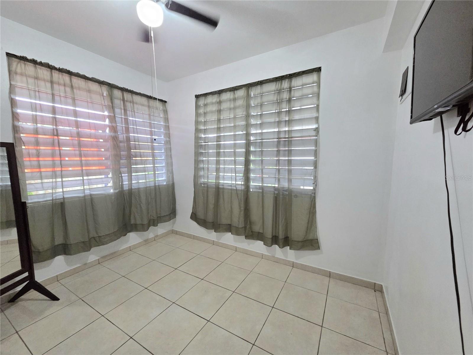 173 Km 15.8 Property Photo 14