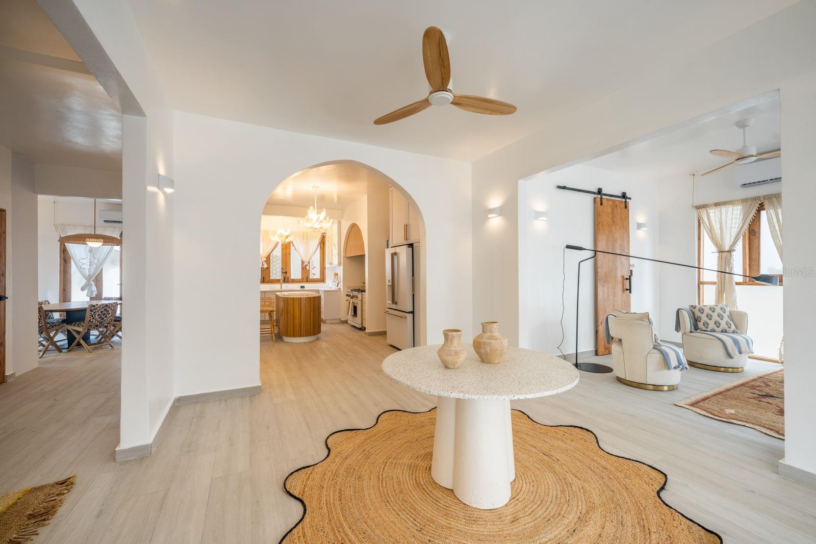 1507 Mirsonia #mir Property Photo 3