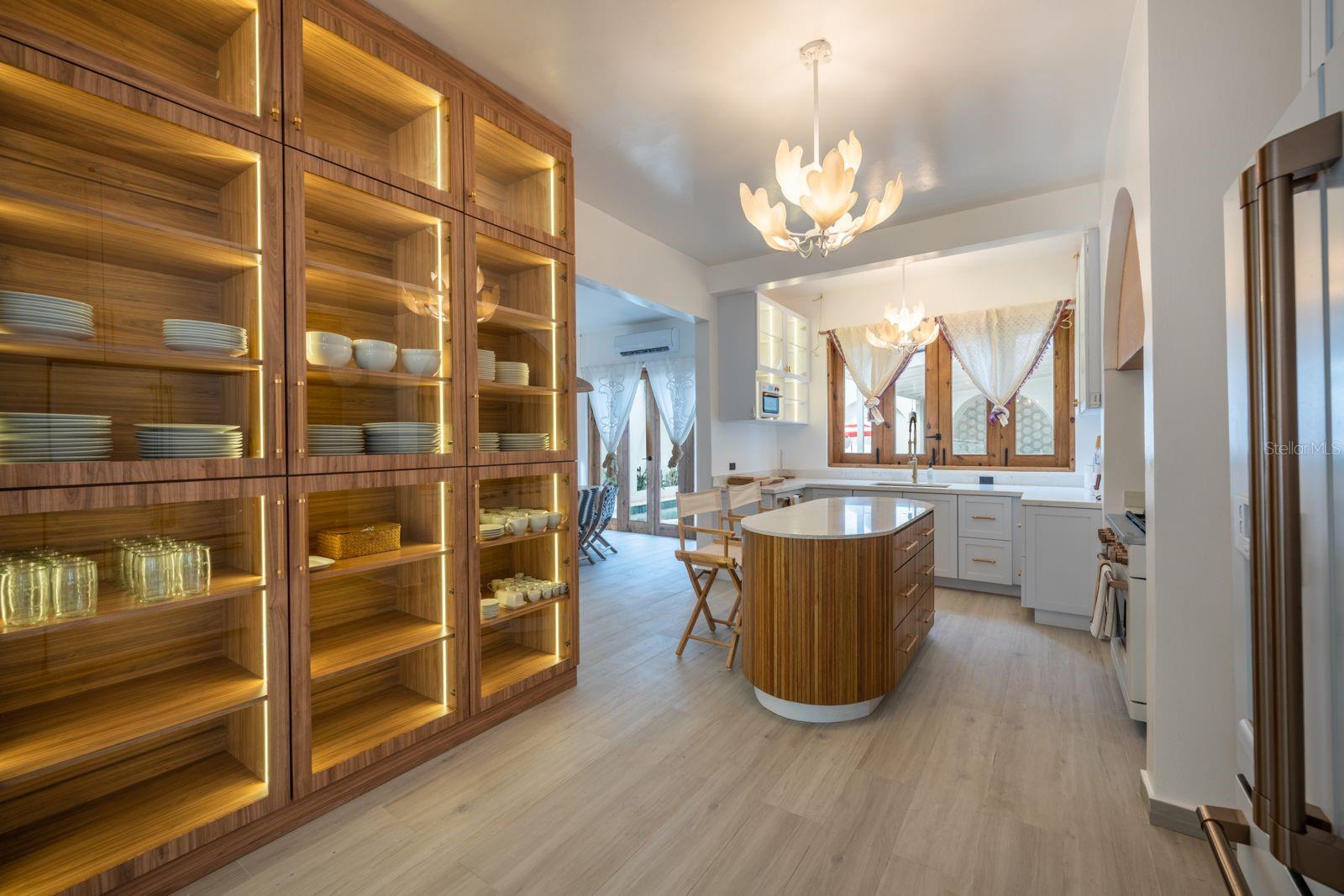 1507 Mirsonia #mir Property Photo 5
