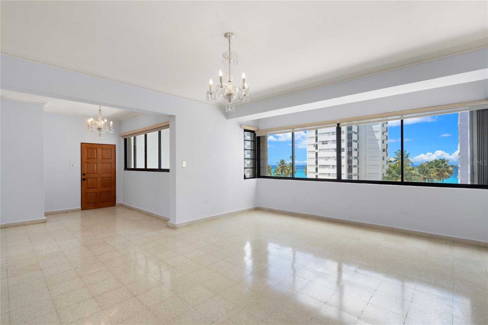 61 Kings Court #5e Property Photo 3