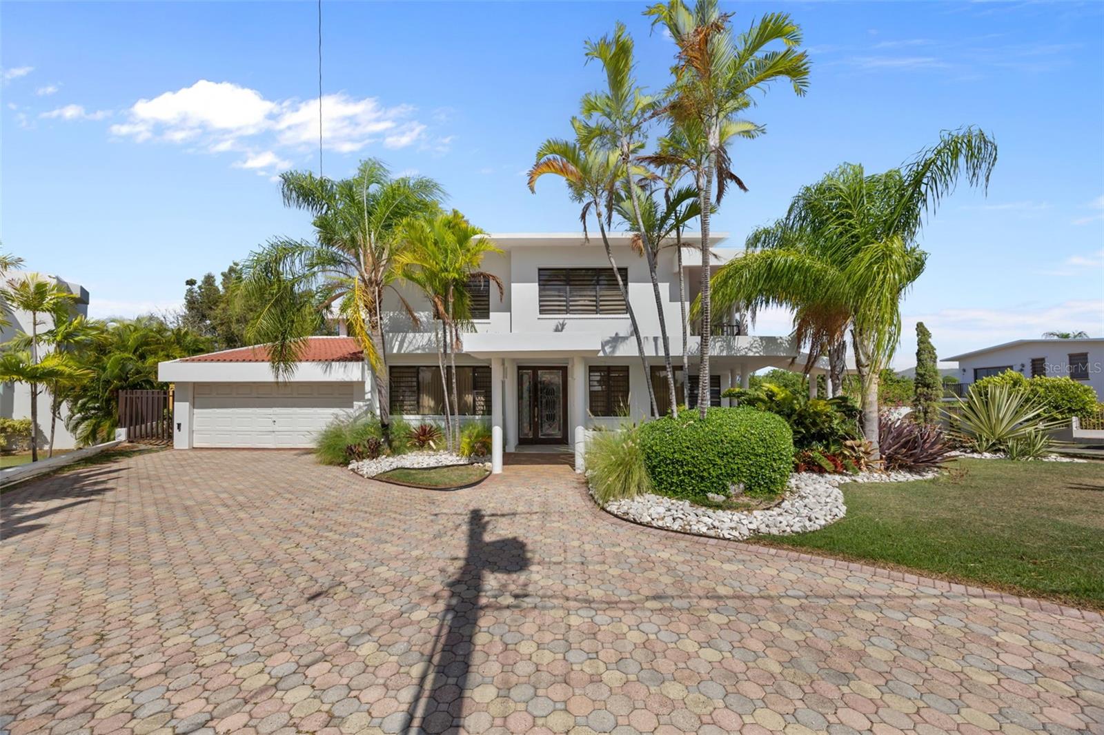 3 Carlota St Property Photo 2