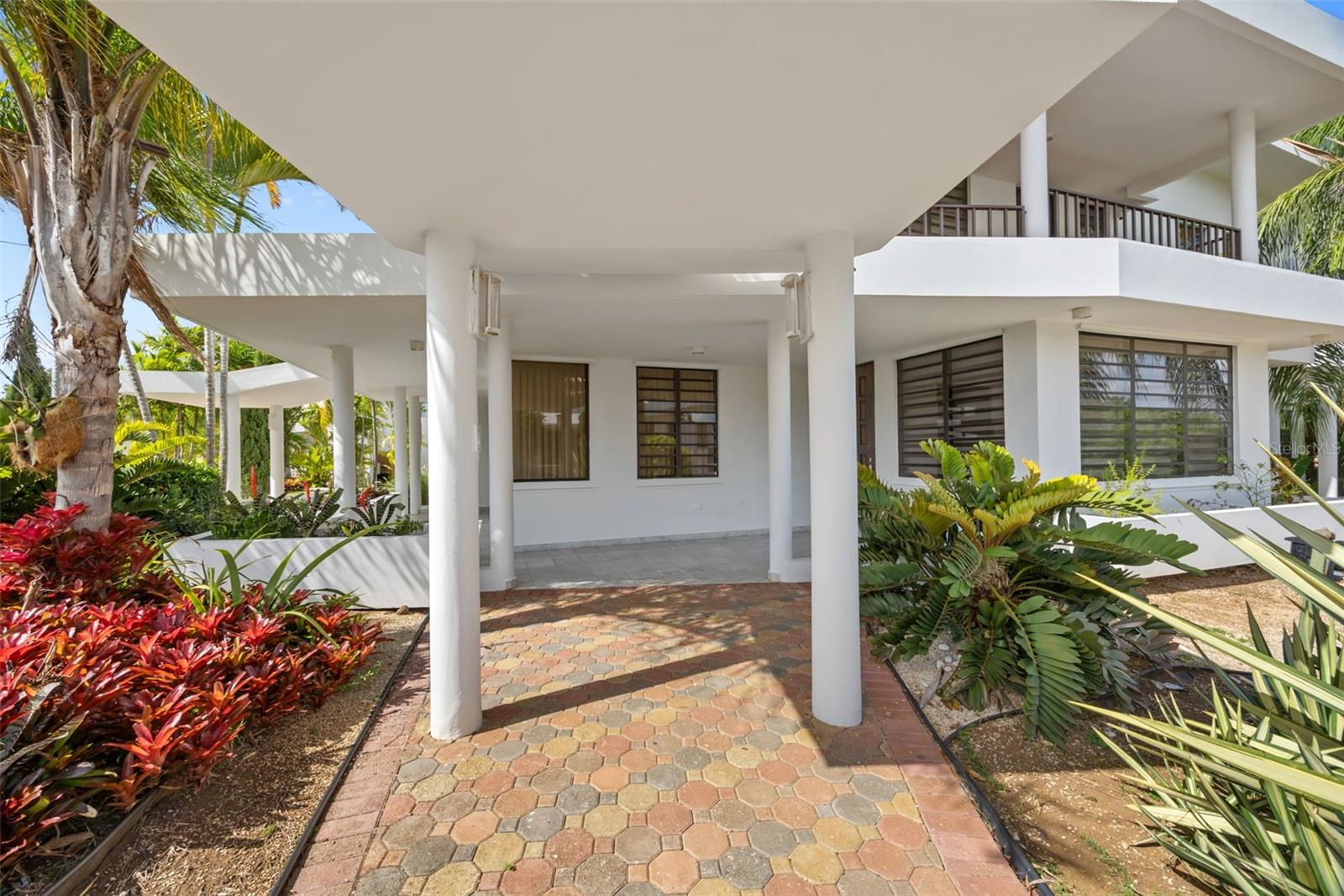3 Carlota St Property Photo 3