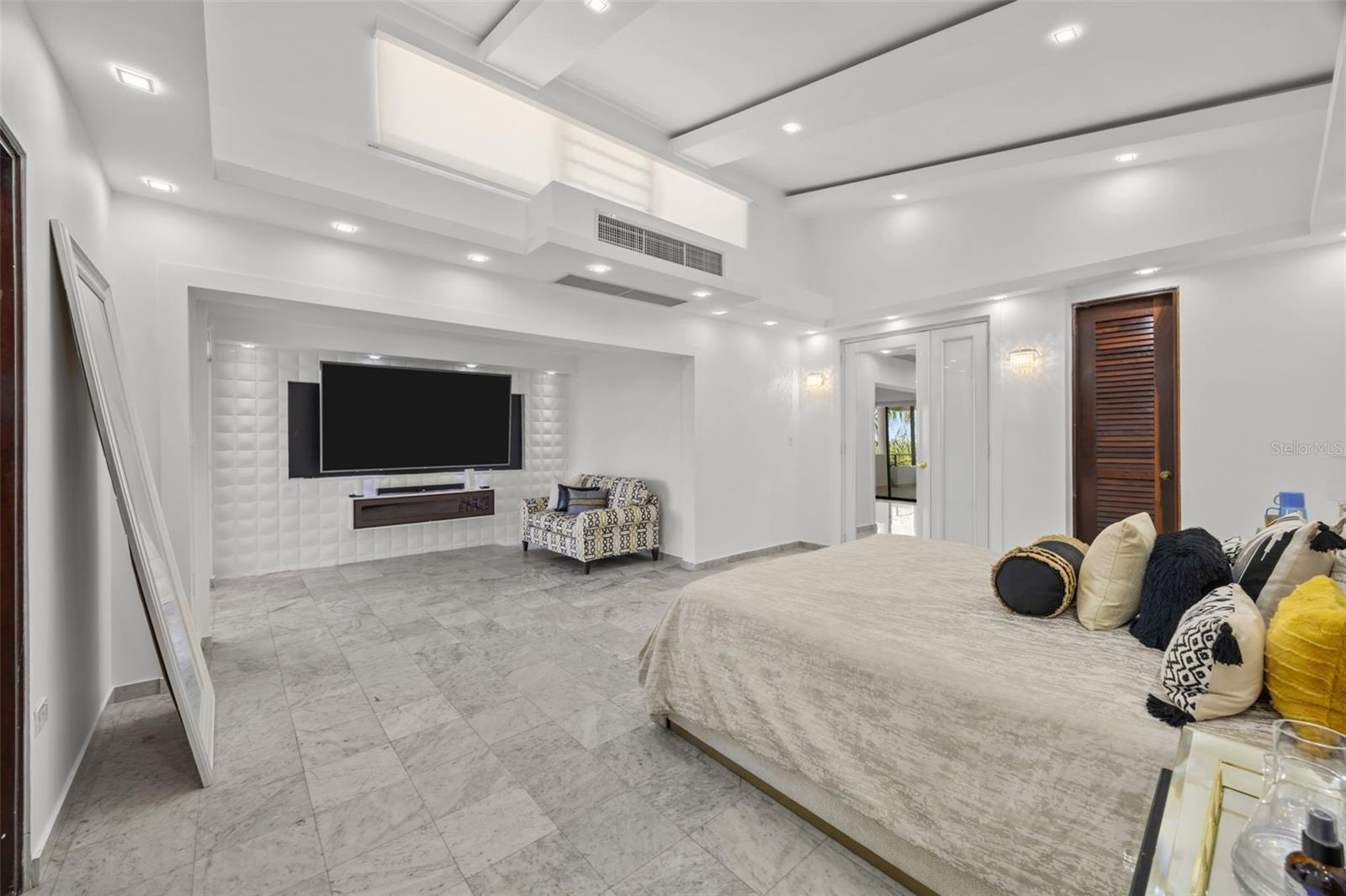 3 Carlota St Property Photo 24