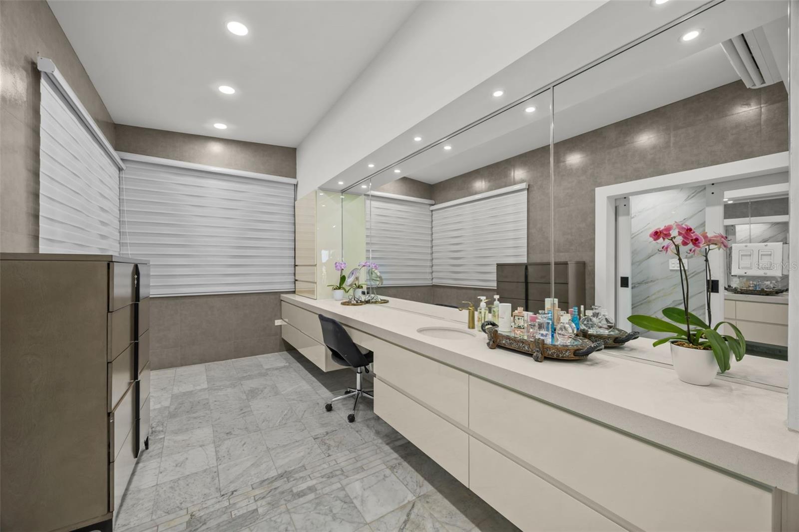 3 Carlota St Property Photo 30