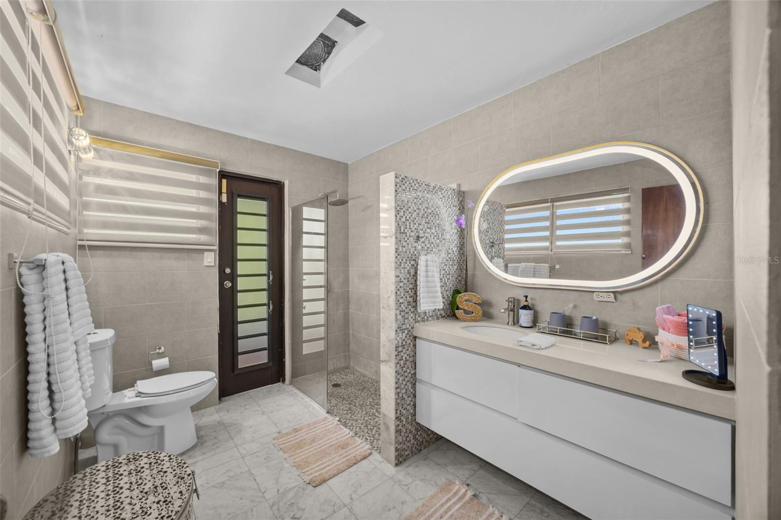 3 Carlota St Property Photo 34