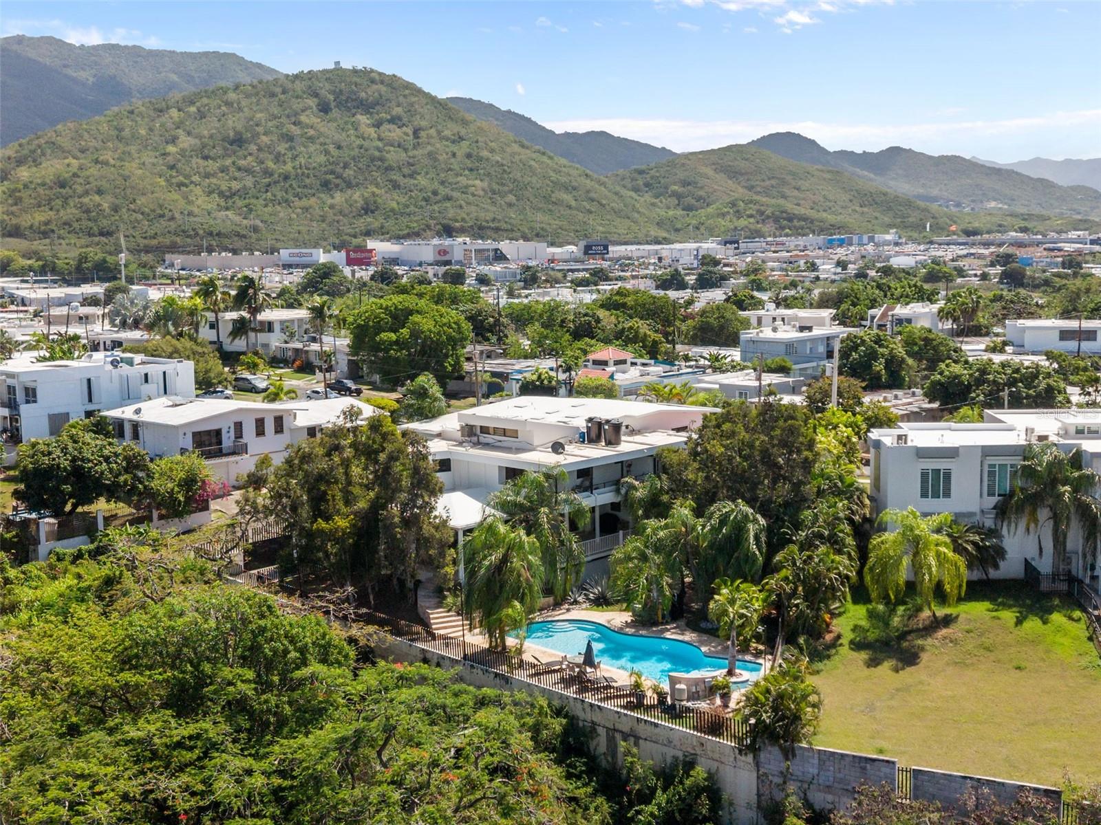 3 Carlota St Property Photo 44