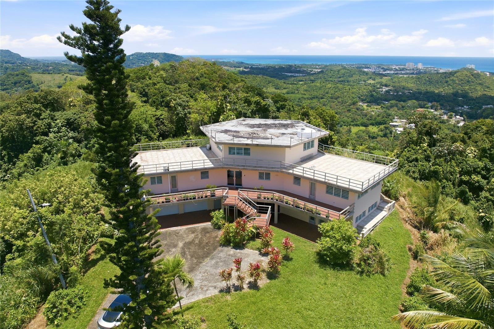 988 Km 1.5 Property Photo 1