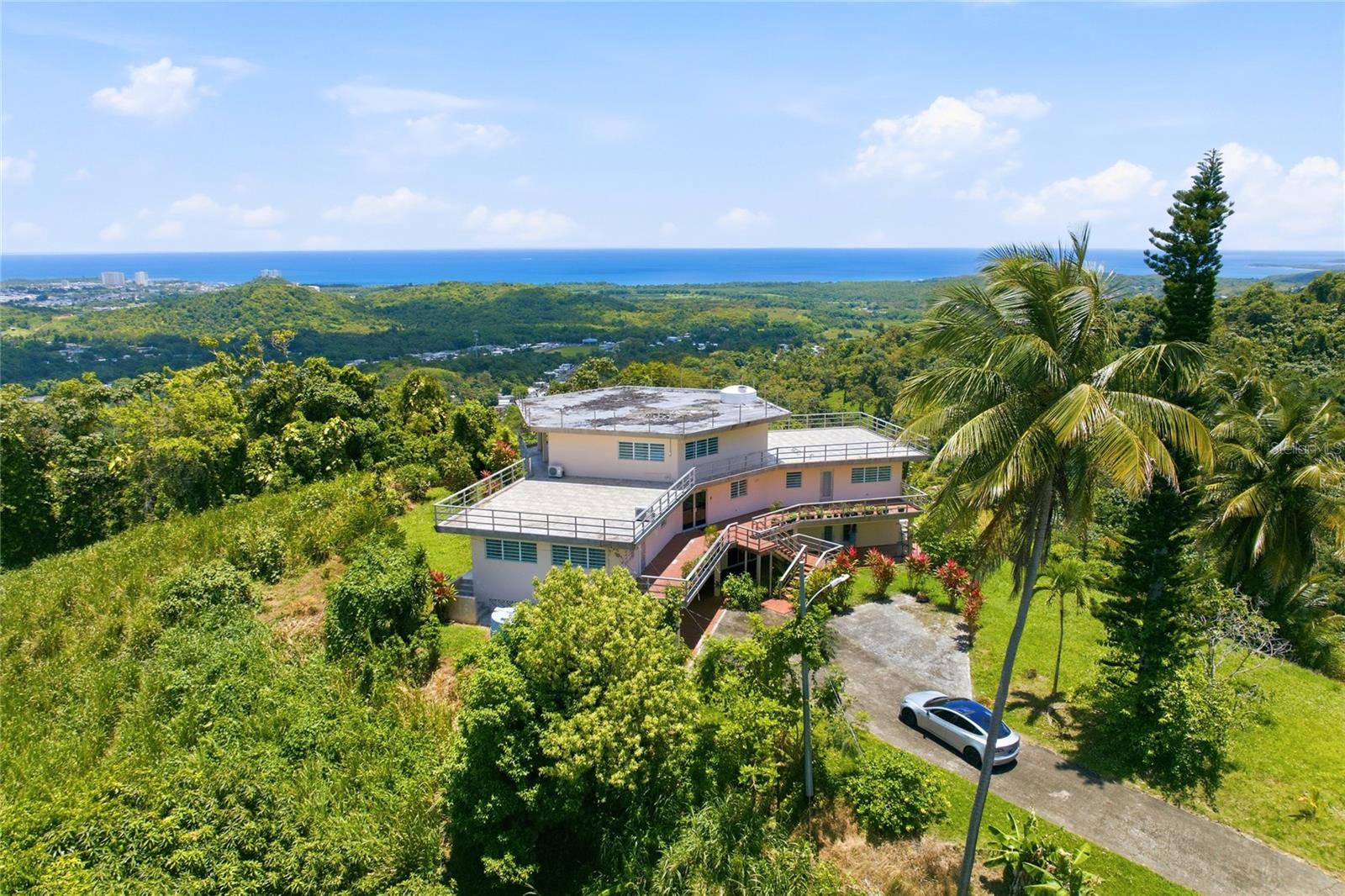 988 Km 1.5 Property Photo 2