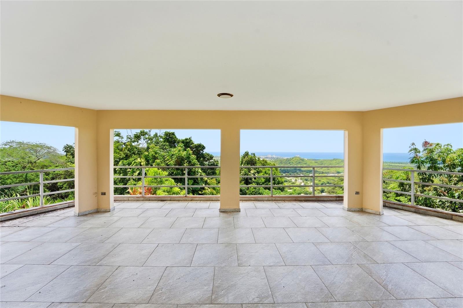 988 Km 1.5 Property Photo 17