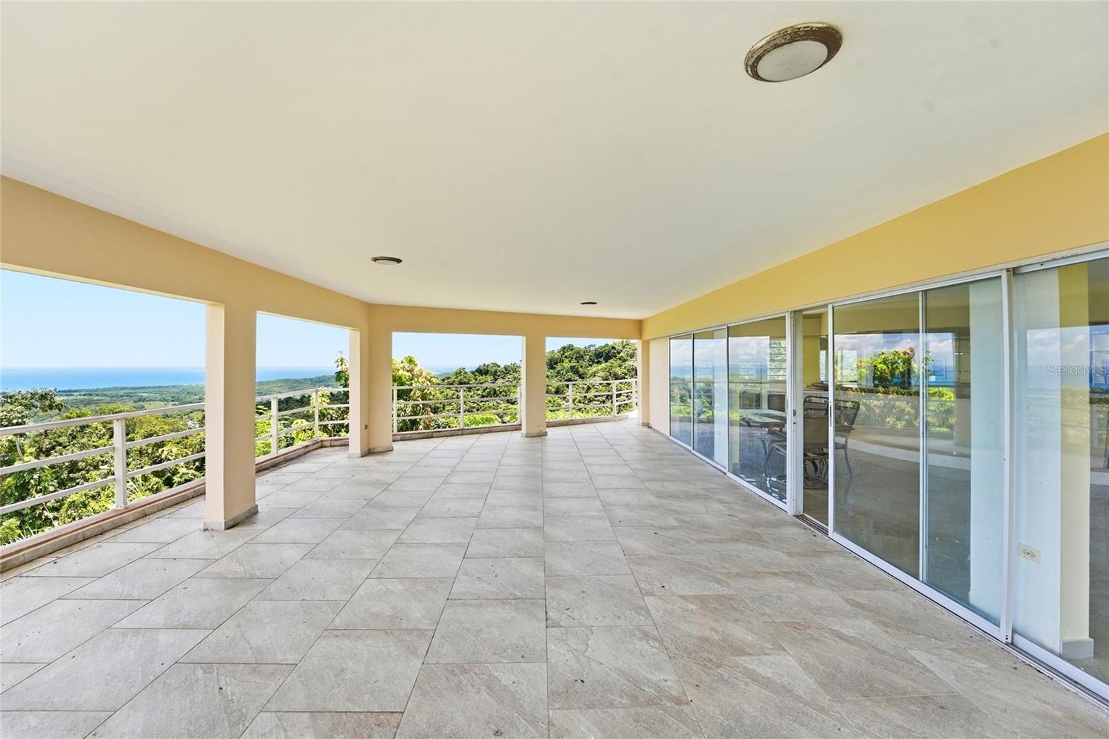 988 Km 1.5 Property Photo 22