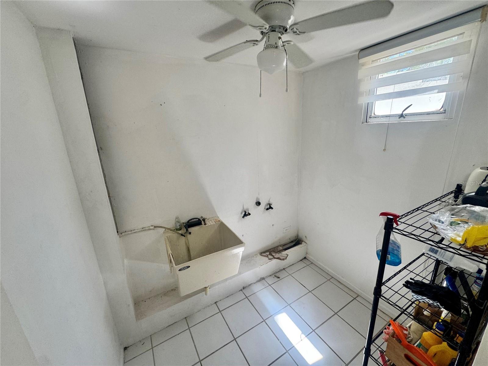 125 Harbour Dr #8 Property Photo 10