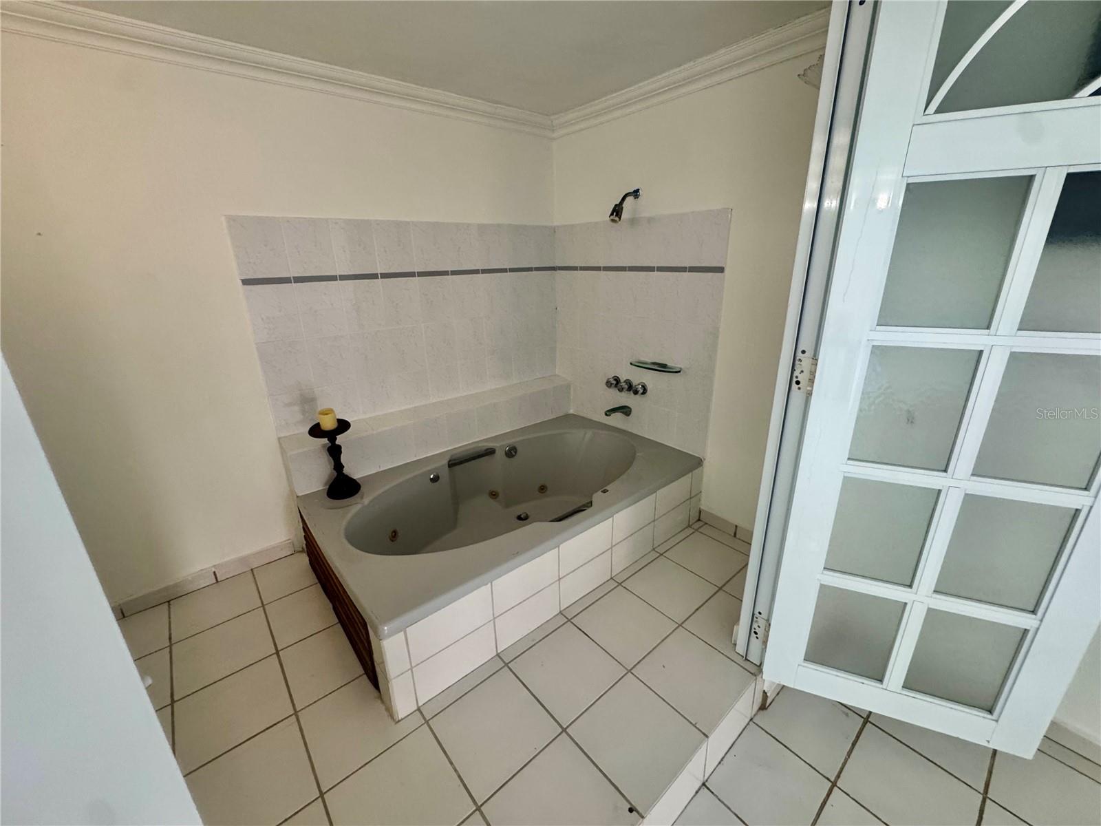 125 Harbour Dr #8 Property Photo 16