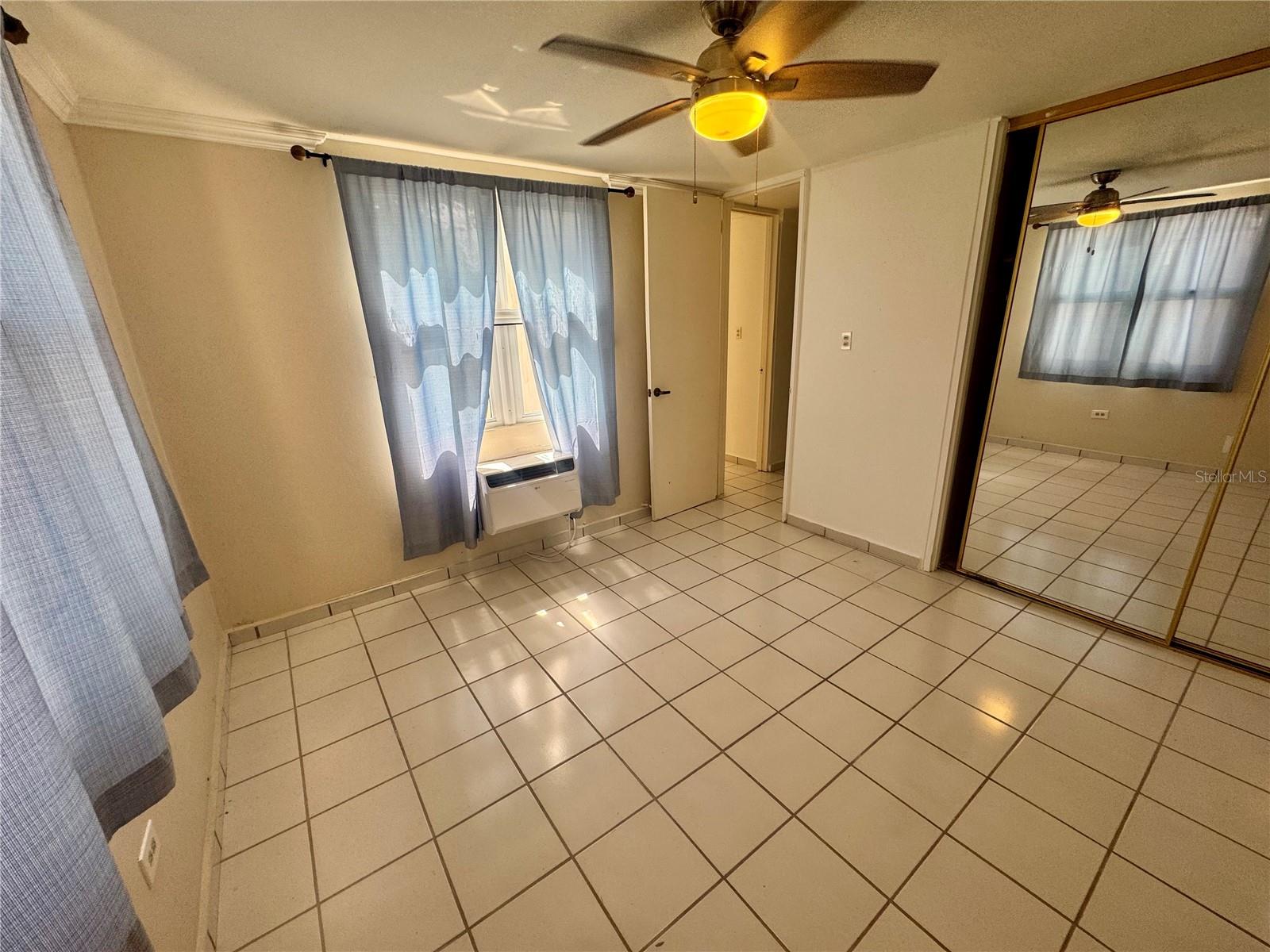 125 Harbour Dr #8 Property Photo 18