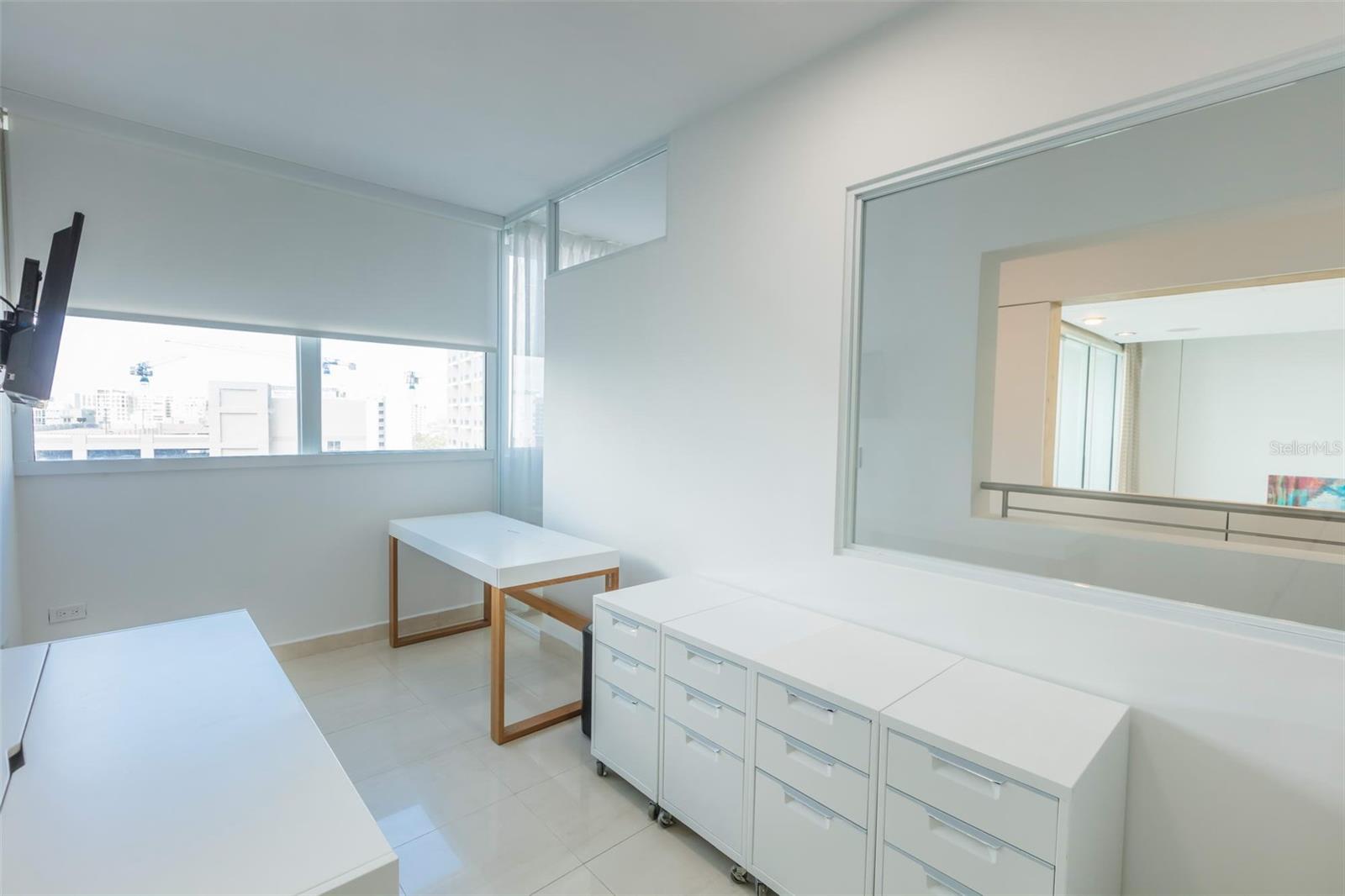 1315 Ashford Avenue Ave #905 Property Photo 18
