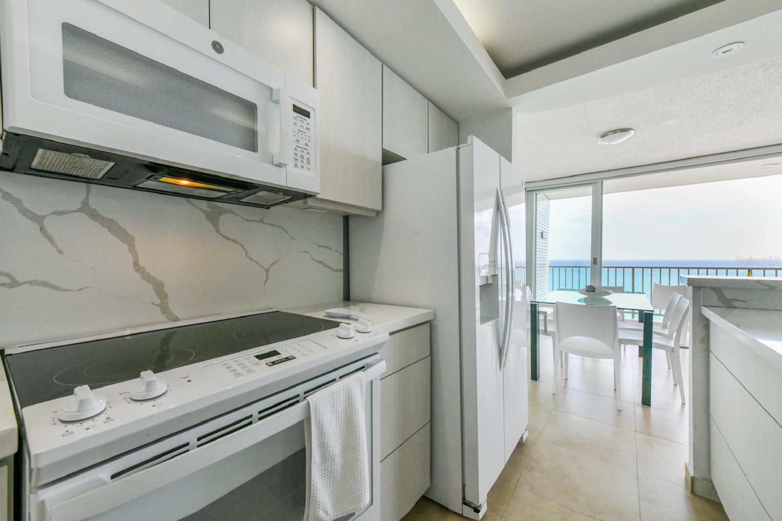 4745 Isla Verde Ave #17g Property Photo 6