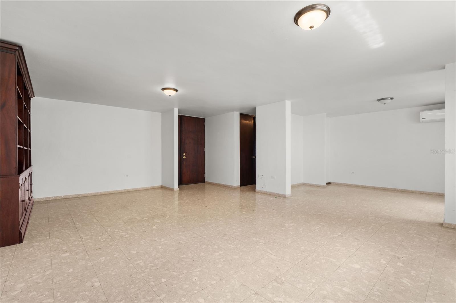 2 Washington St #204 Property Photo 7