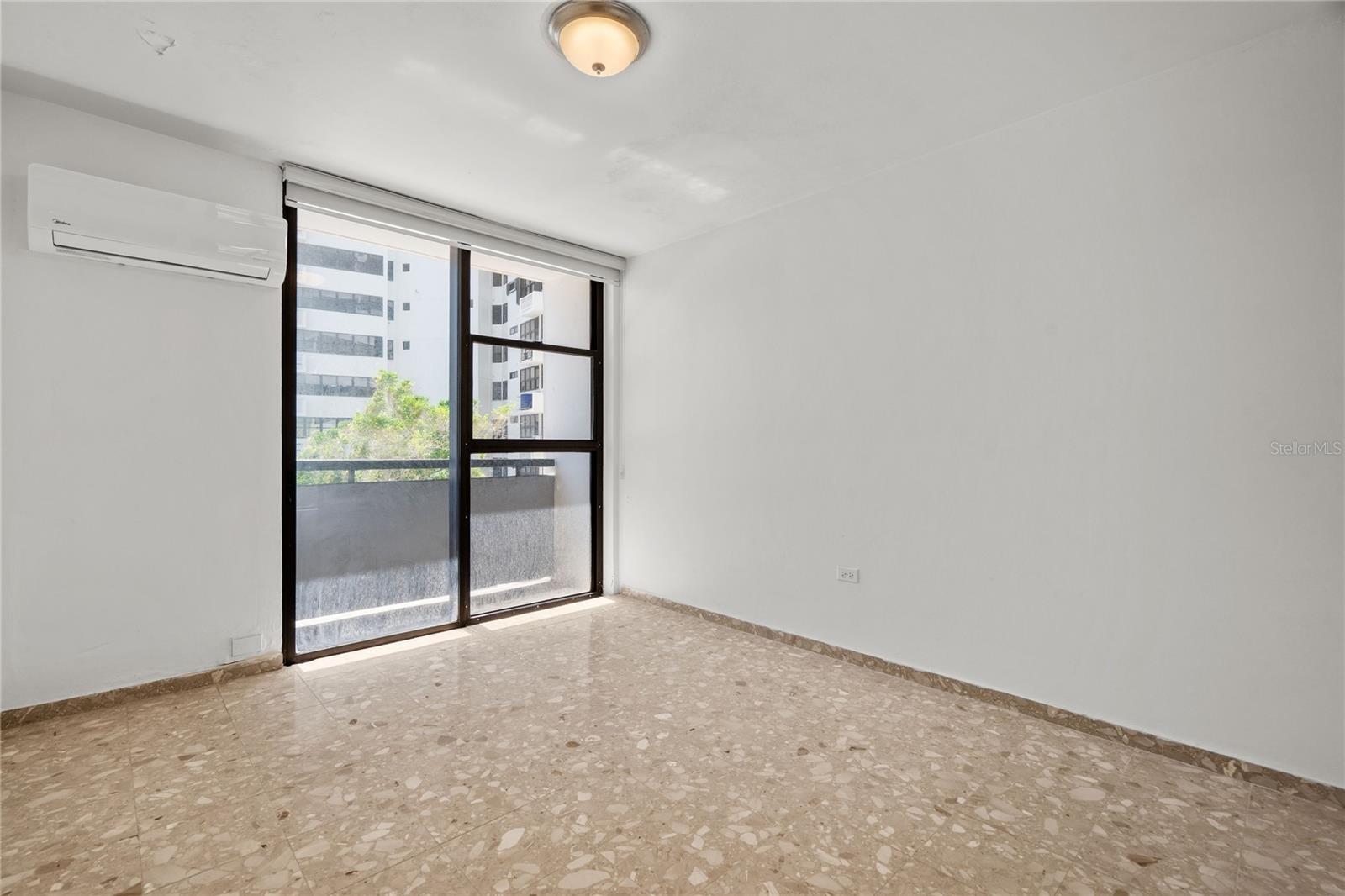 2 Washington St #204 Property Photo 18