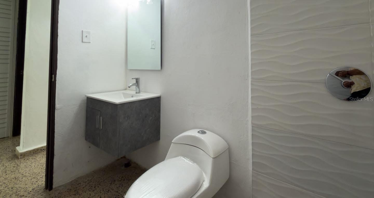 2 Villa Del Rio Property Photo 4