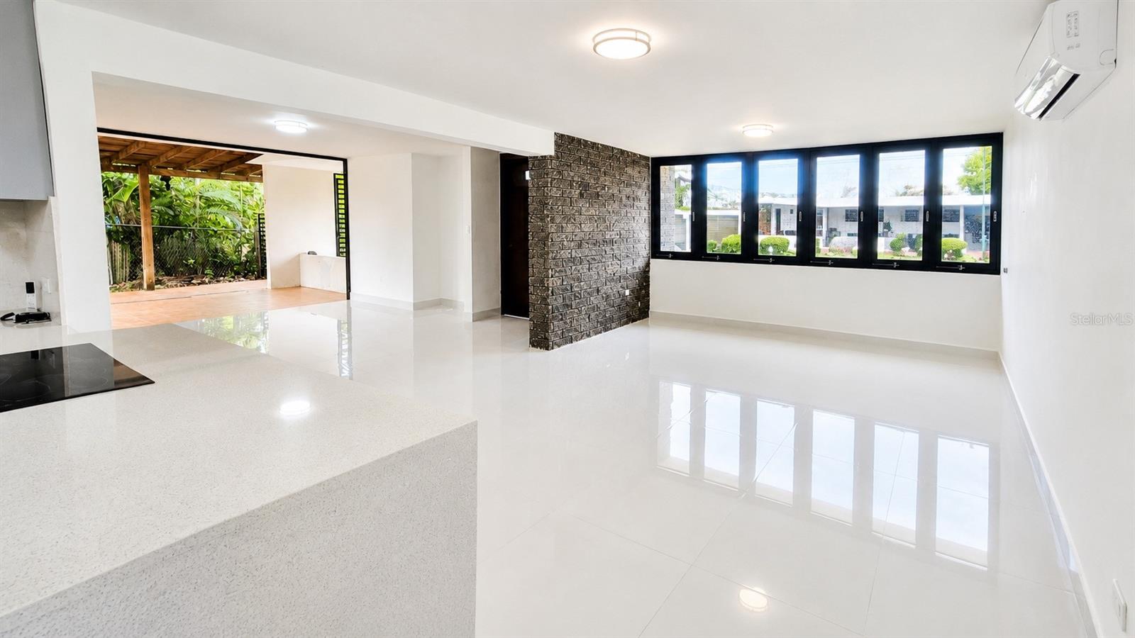 Urb Parkville Ave. Lopategui Property Photo 3