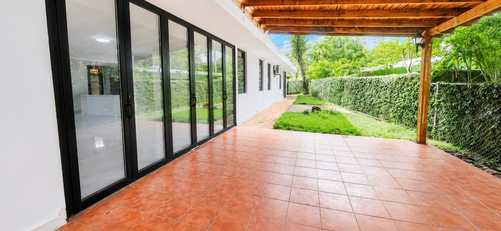 Urb Parkville Ave. Lopategui Property Photo 12