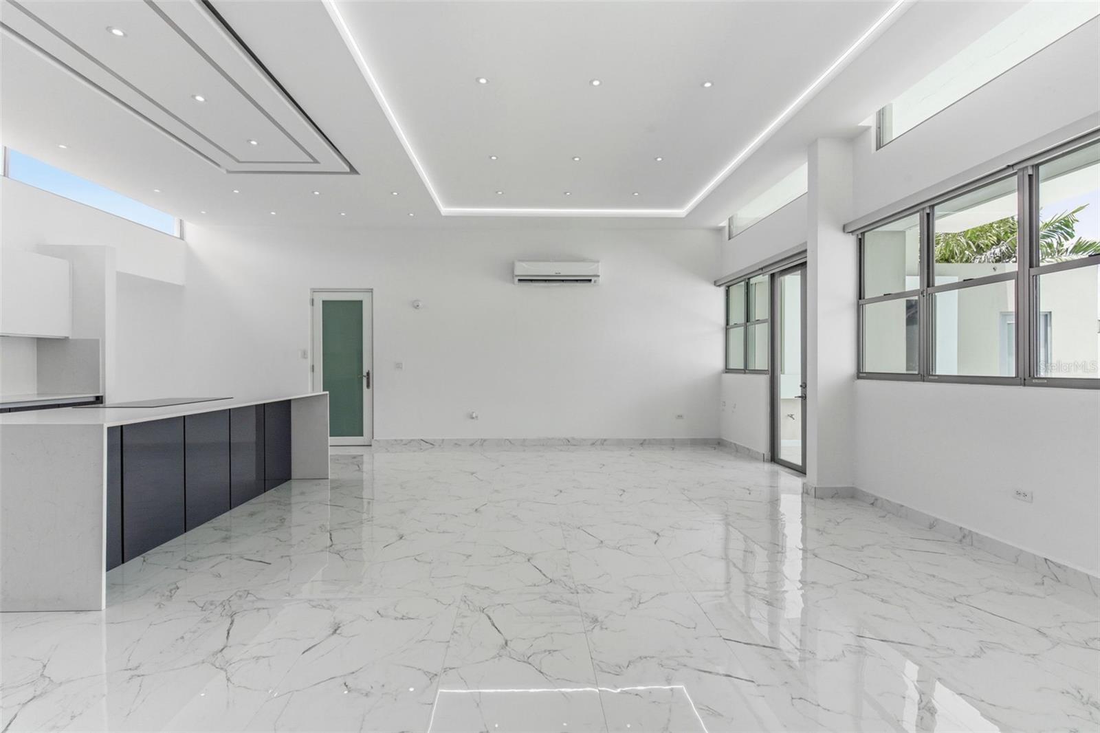 Montecielo Lyra St. Property Photo 6