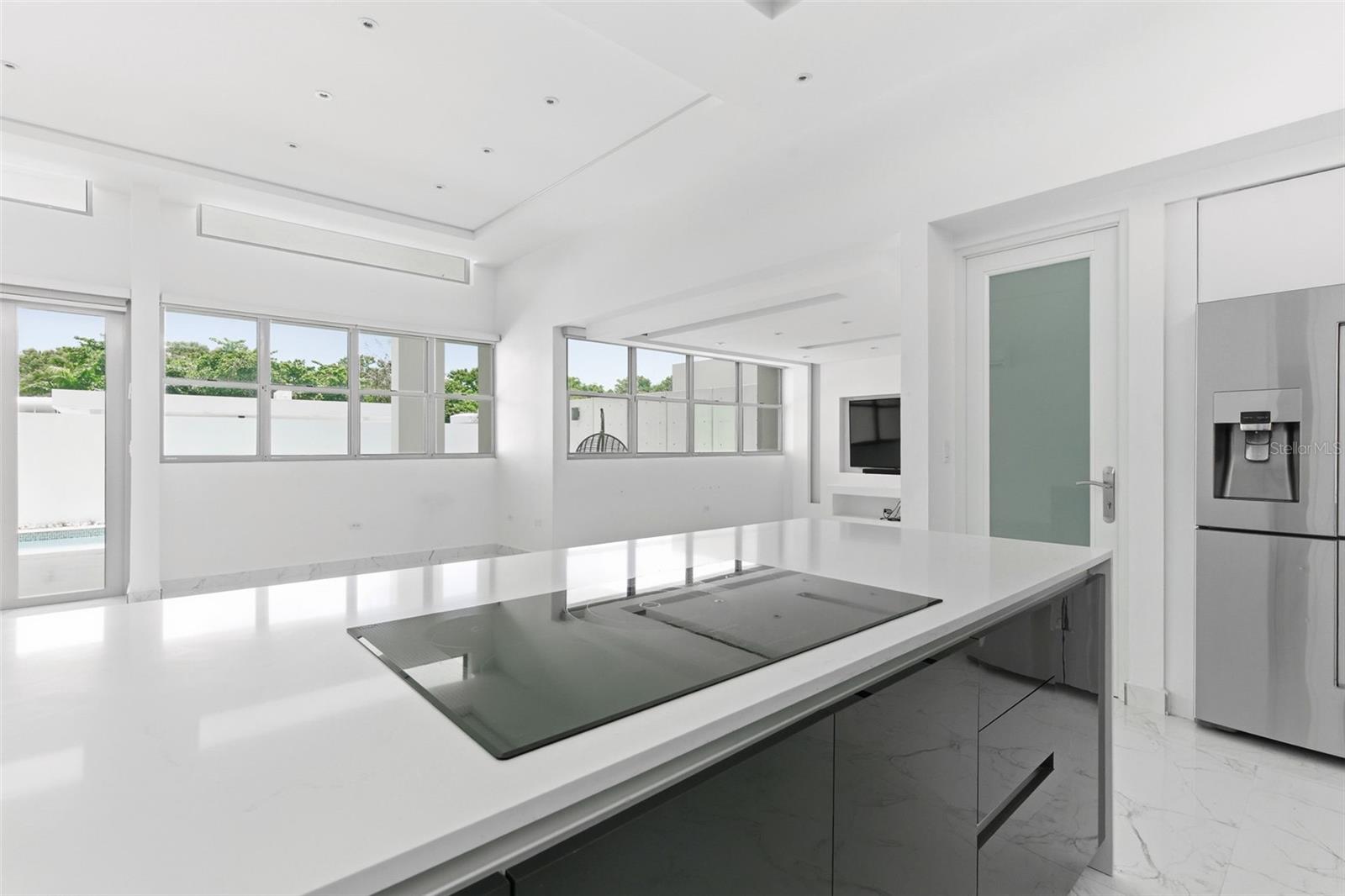 Montecielo Lyra St. Property Photo 9
