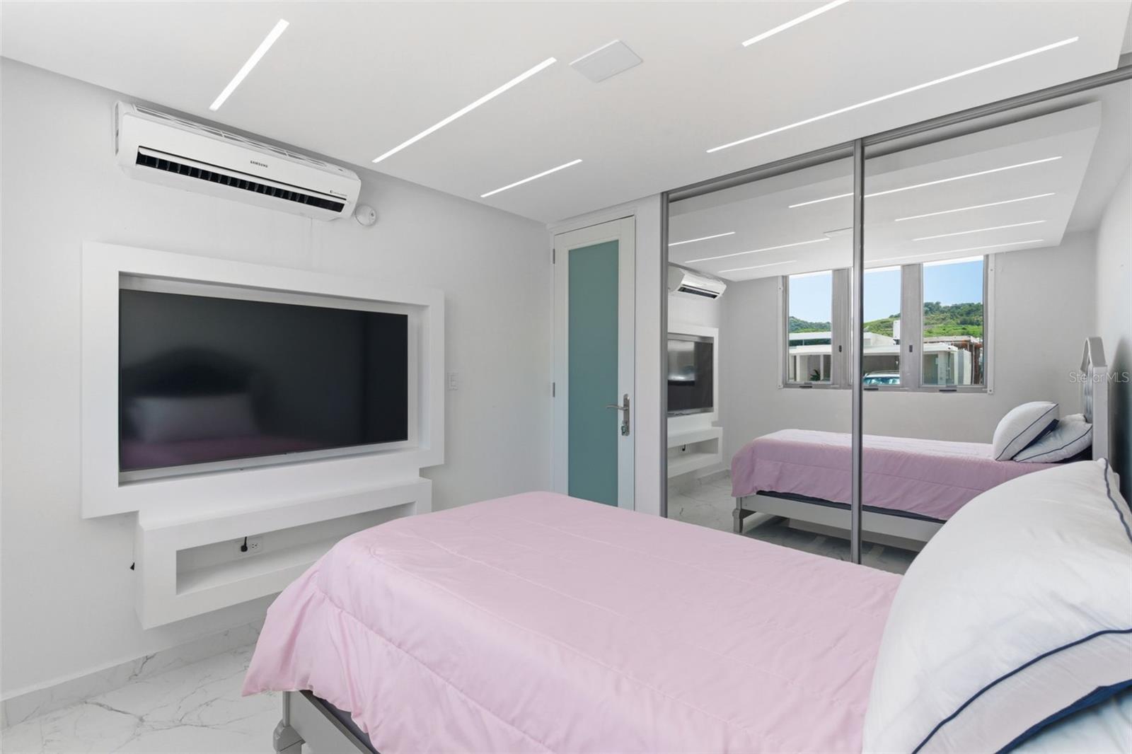 Montecielo Lyra St. Property Photo 24