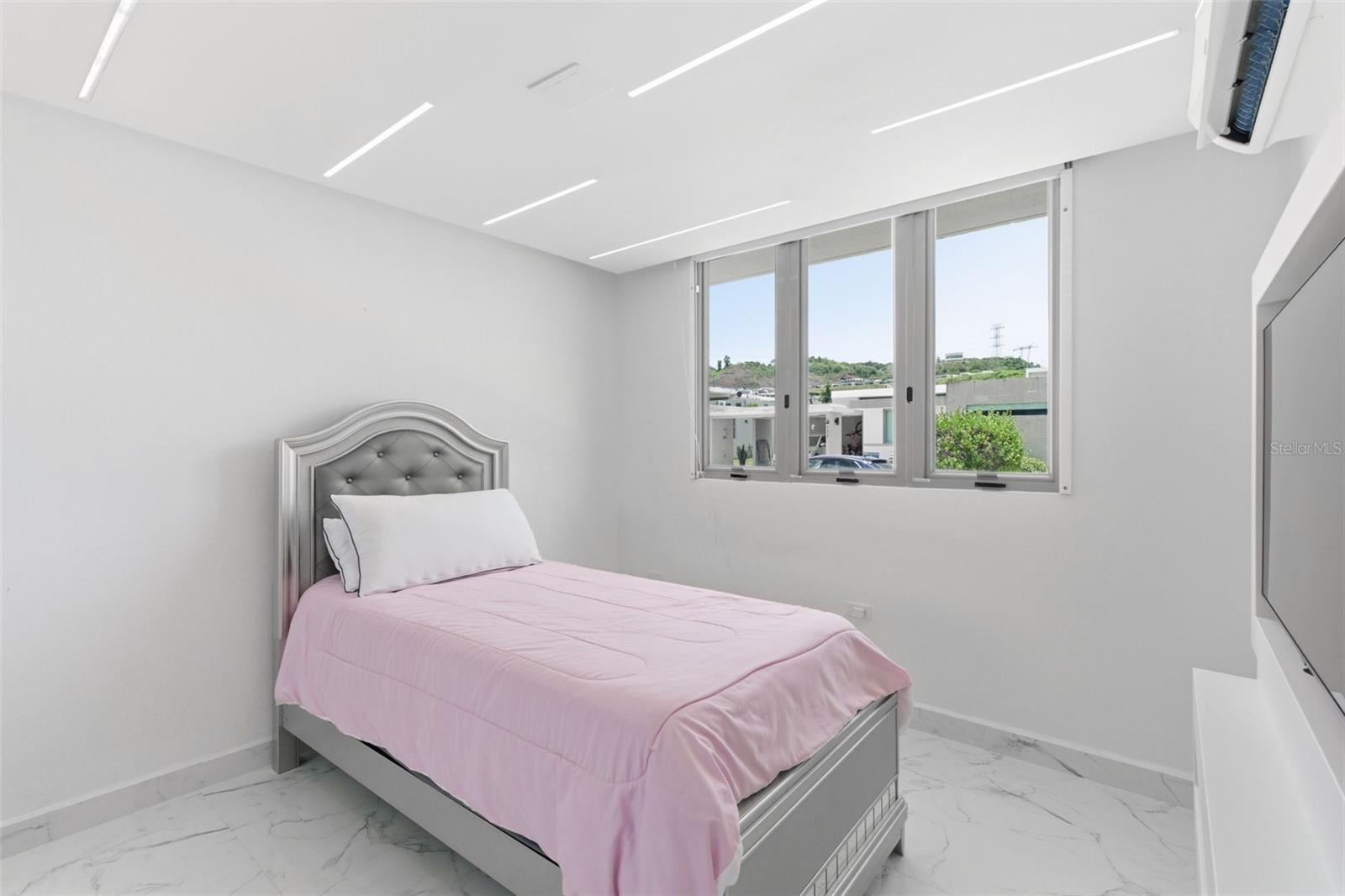 Montecielo Lyra St. Property Photo 25