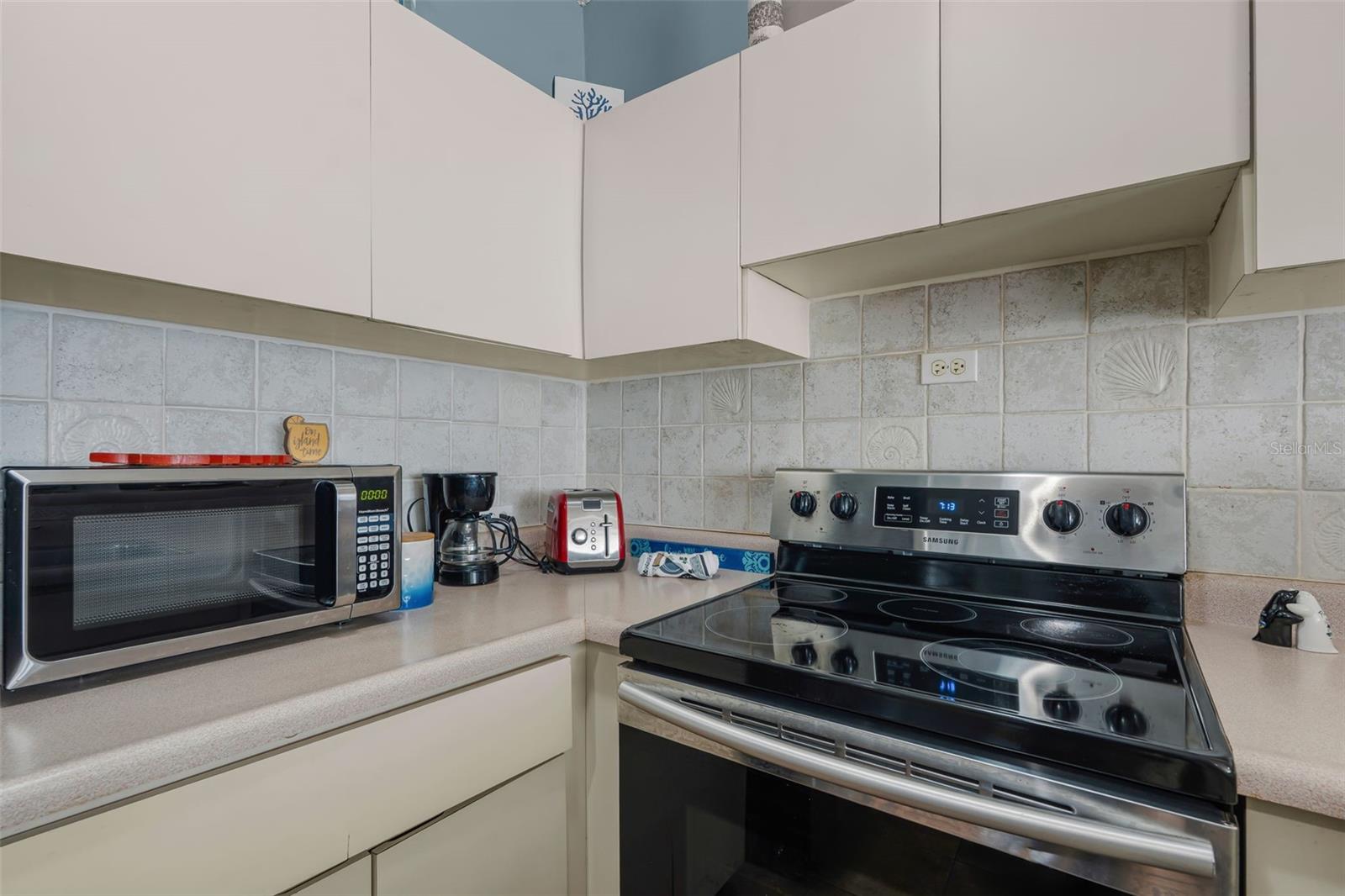 Cond. Montemar 101, Ocean Drive #101 Property Photo 10