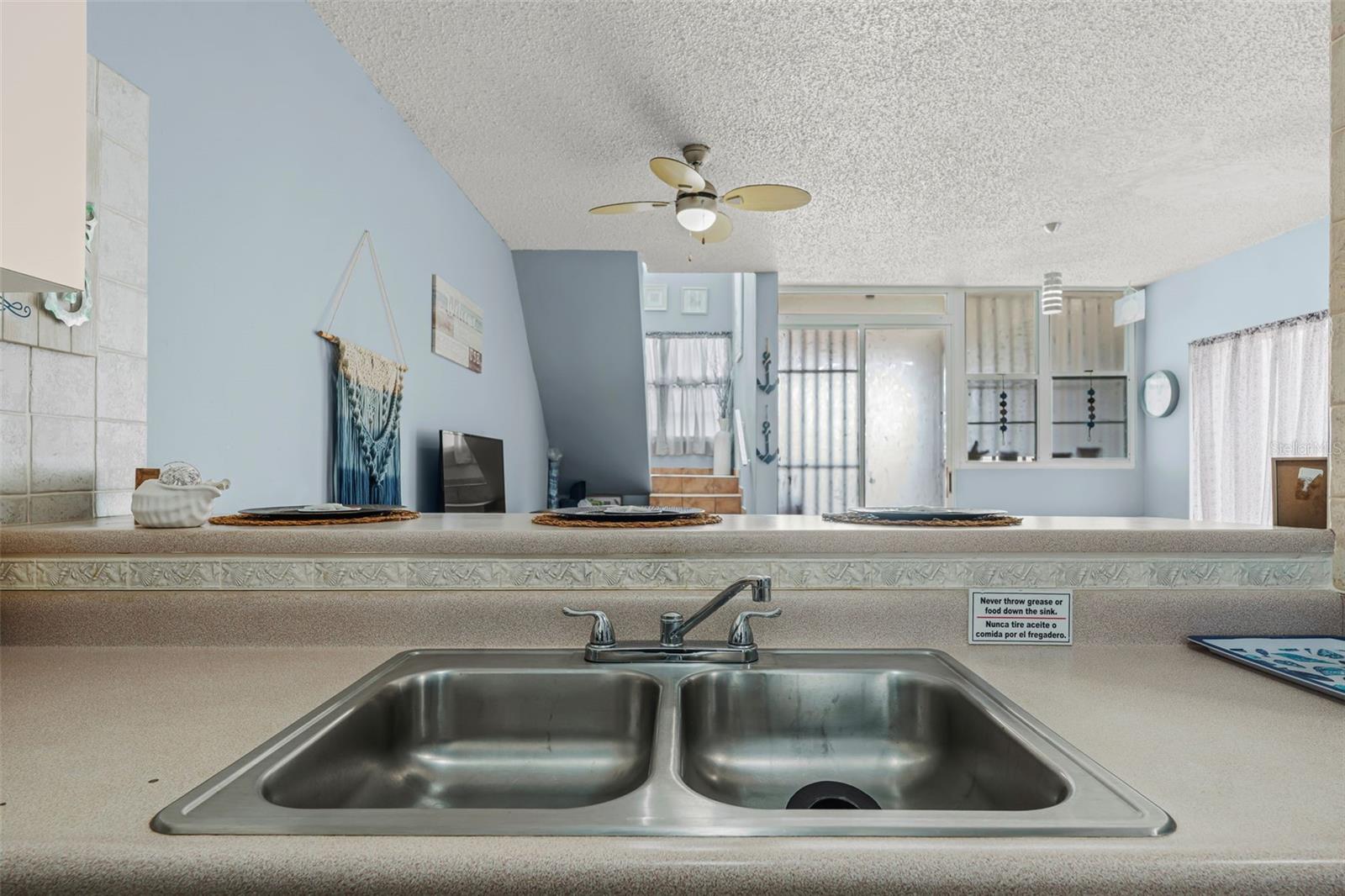 Cond. Montemar 101, Ocean Drive #101 Property Photo 11