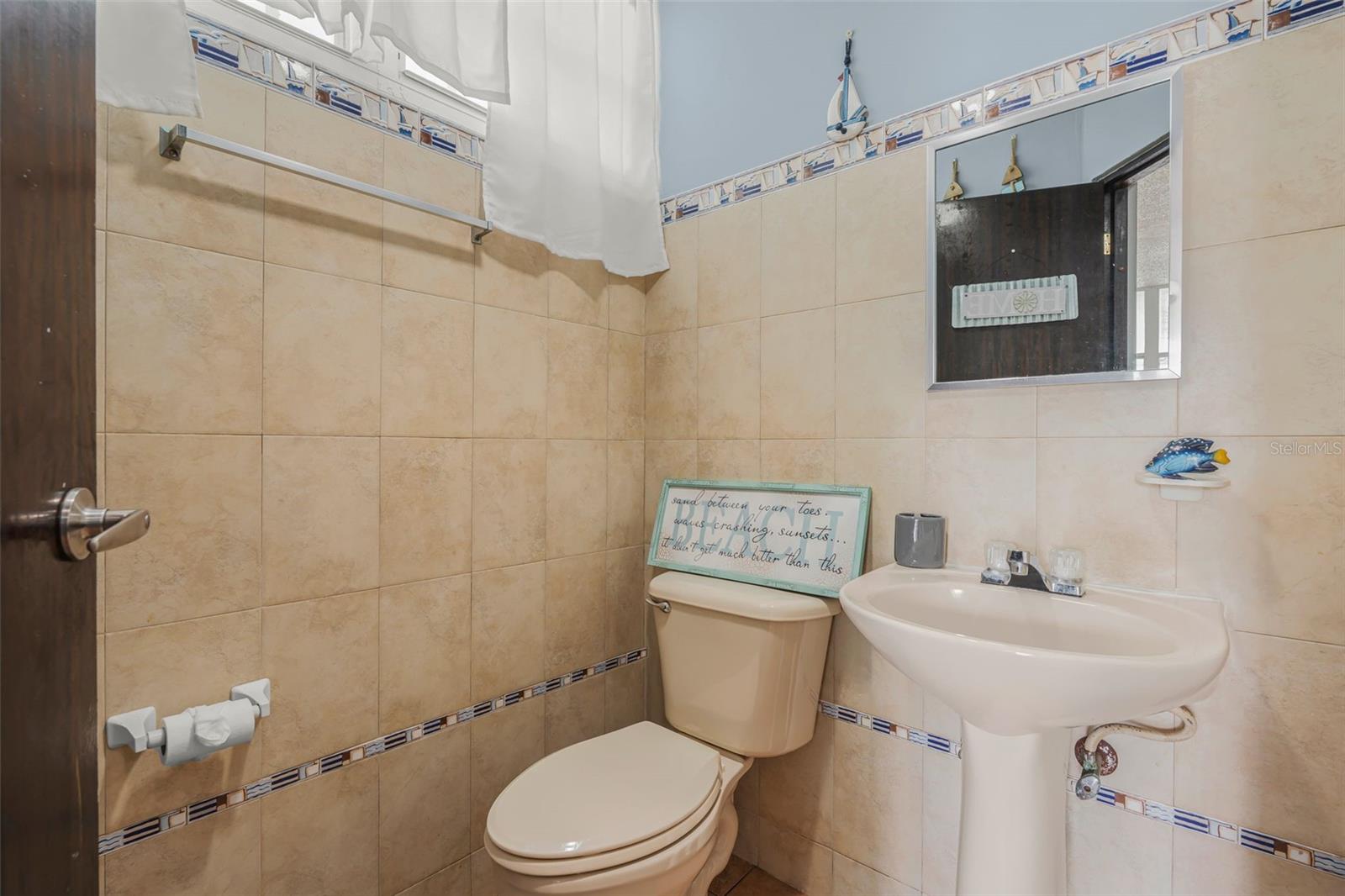 Cond. Montemar 101, Ocean Drive #101 Property Photo 17