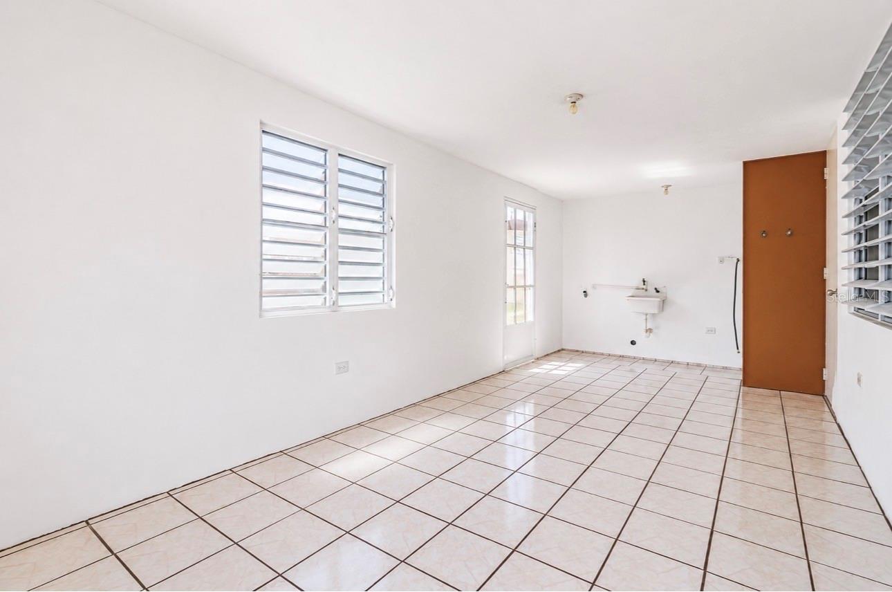 Calle I-13 S Urb. Palmas Del Sol #i-13 Property Photo 11