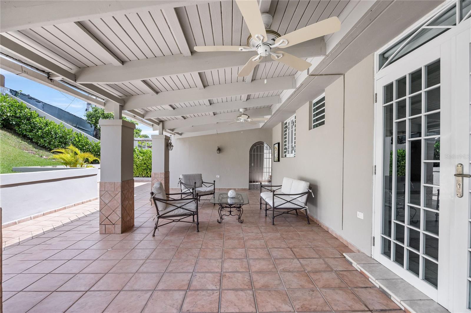 Calle 6 H17 Tintillo Gardens Property Photo 10