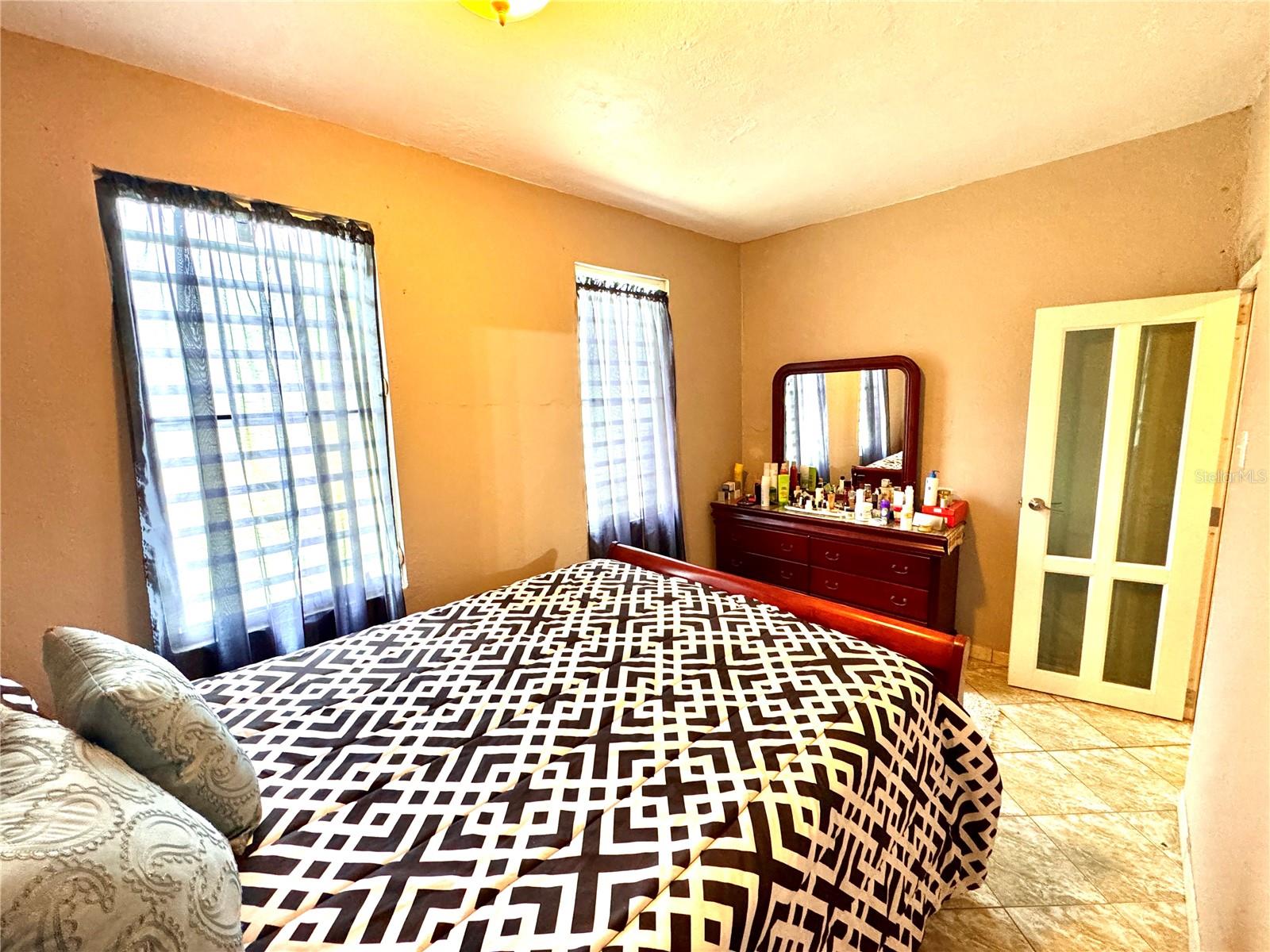 PR9121726 Property Photo 3