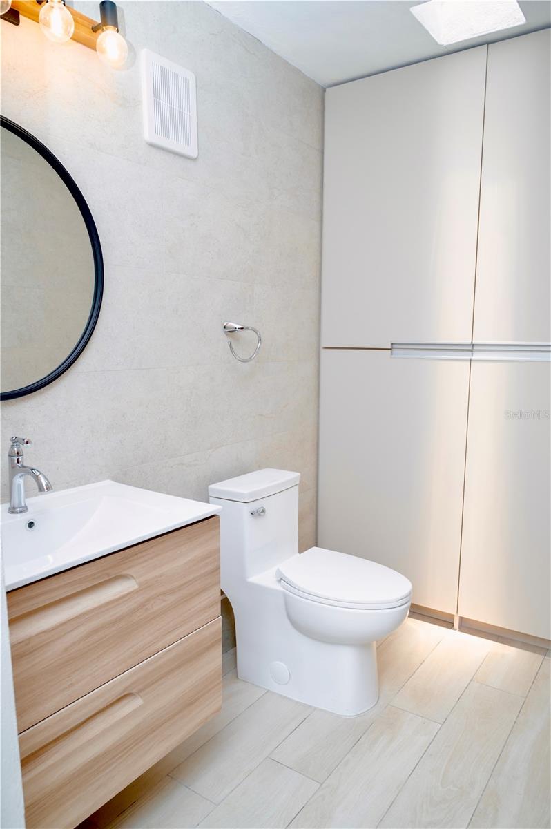 302 Camino De Los Cedros Property Photo 15