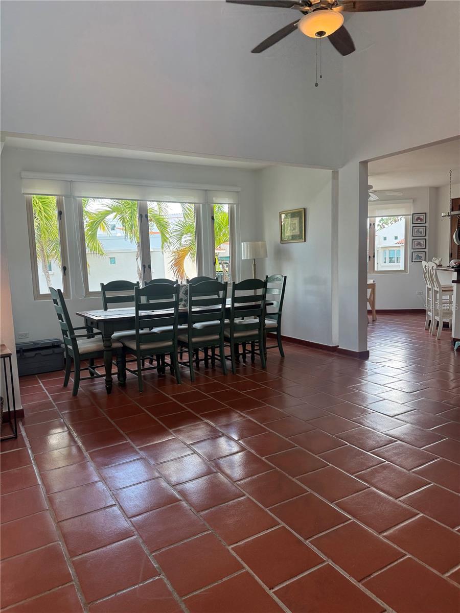 86 Lakeside Villas #f2 Property Photo 9